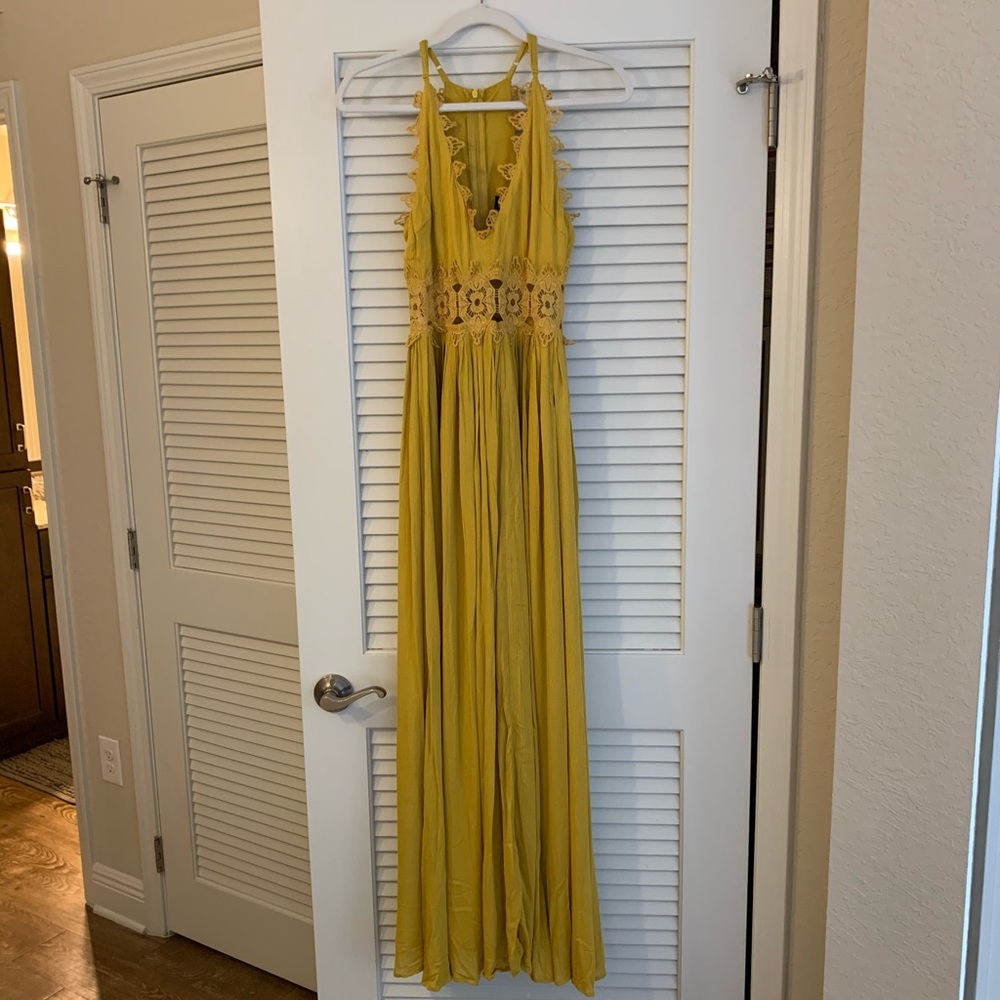 Fully lined maxi dress with crochet detail